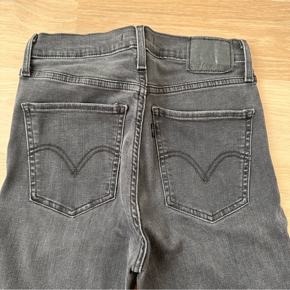 LEVIS - MILE HIGH SUPER SKINNY JEANS - SIZE 28 - BARELY WORN! - Picture 5 of 7